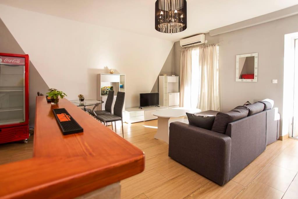 Apartman Den,Rovinj Oaza U Centru Grada I Besplatnim Parkingom Exterior foto